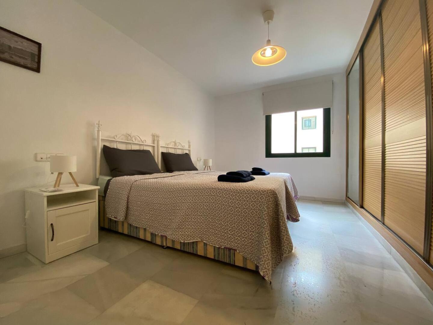 Pass The Keys Spot In Appartement *